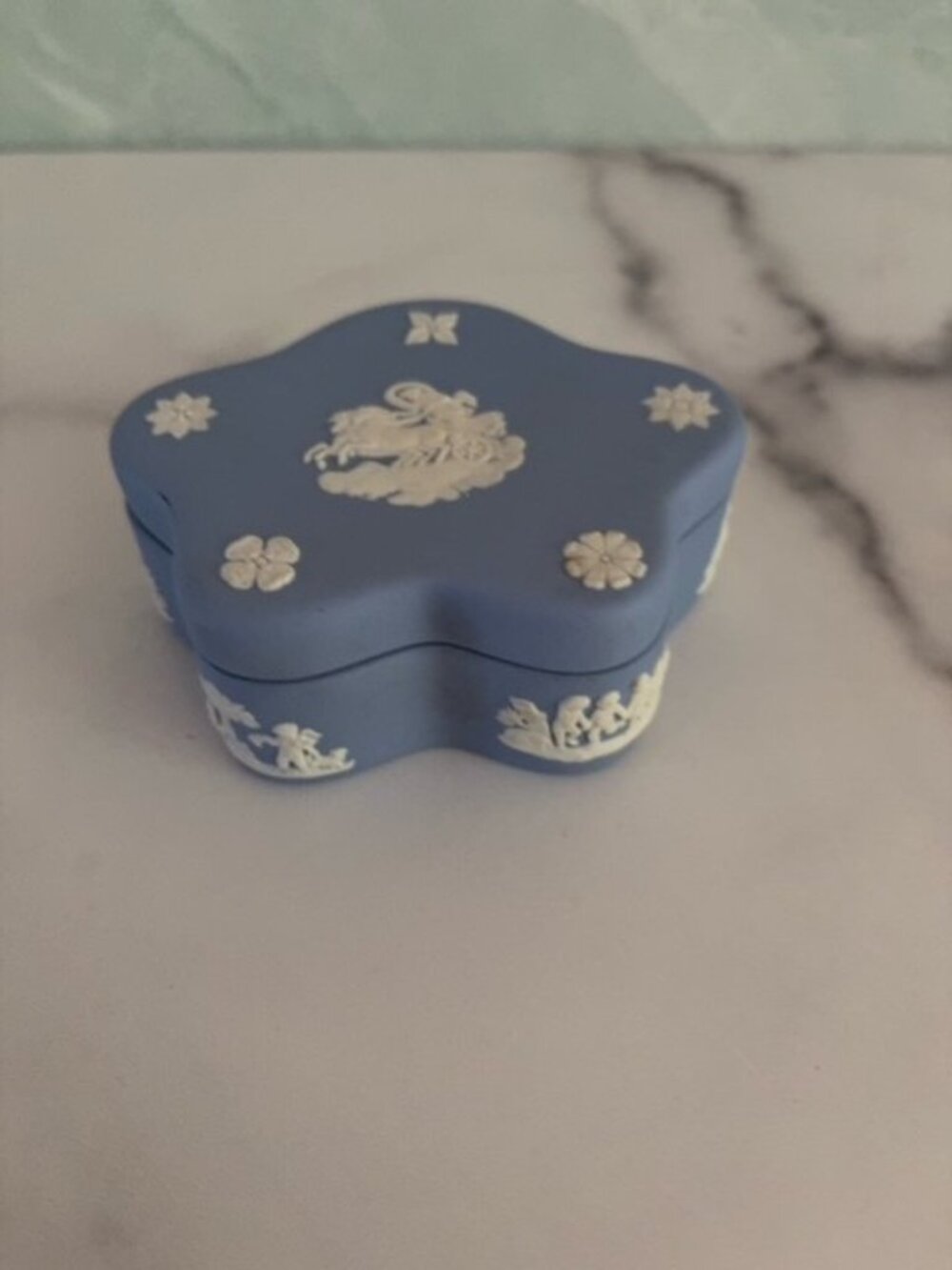Vintage WEDGWOOD Blue Cream "Apollo Sun God Chariot" Box ENGLAND Pretty Vanity